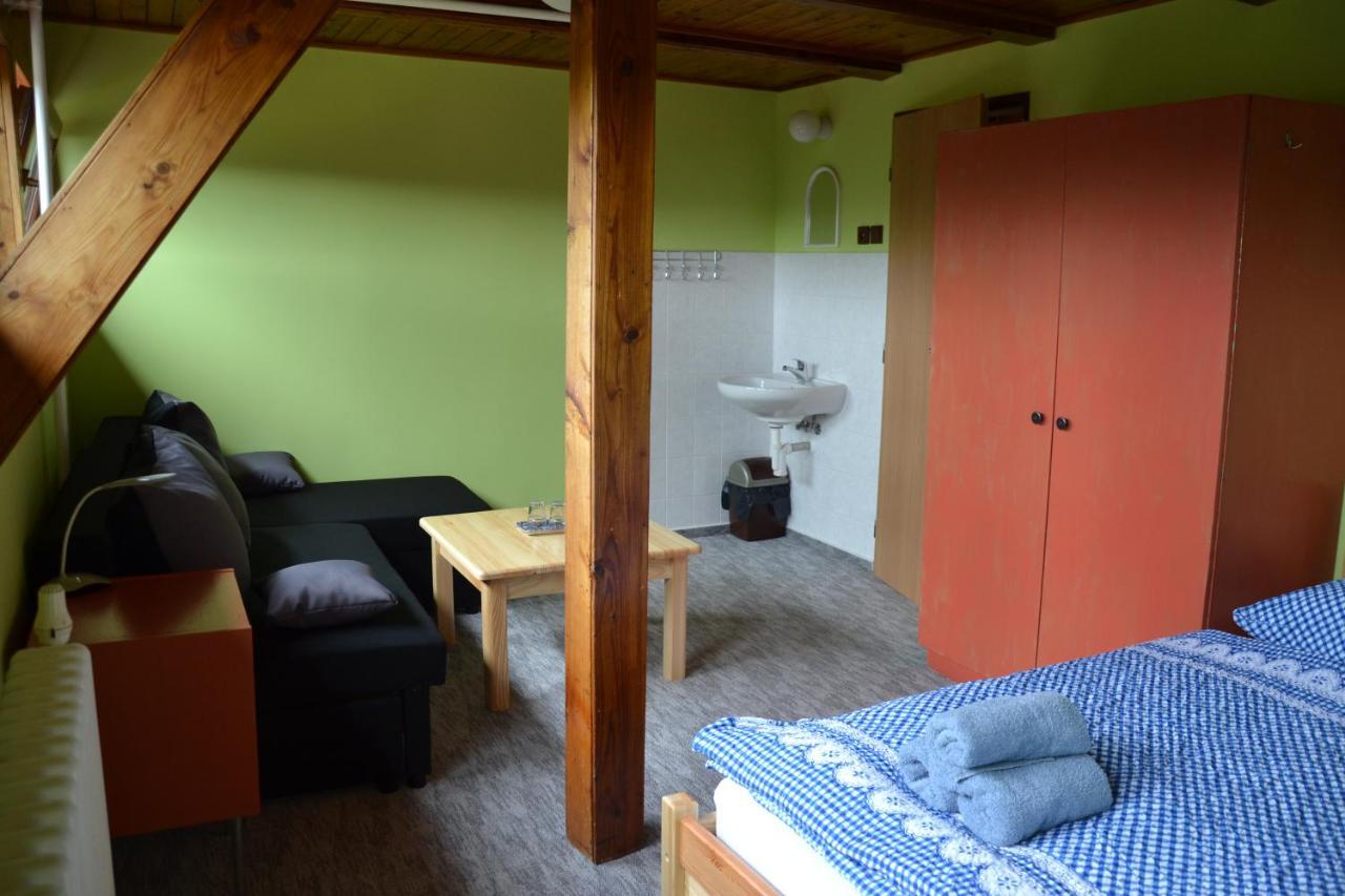 Penzion Pod Severakem Lučany nad Nisou 外观 照片